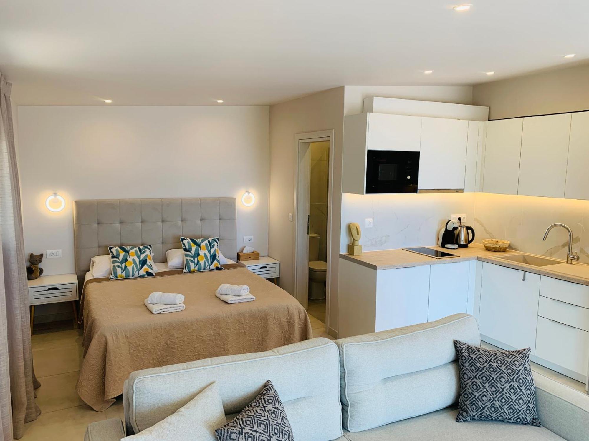 Thelfi Luxury Studio In Attica - Close To Varkiza Beach - Sea View Vári Exteriér fotografie