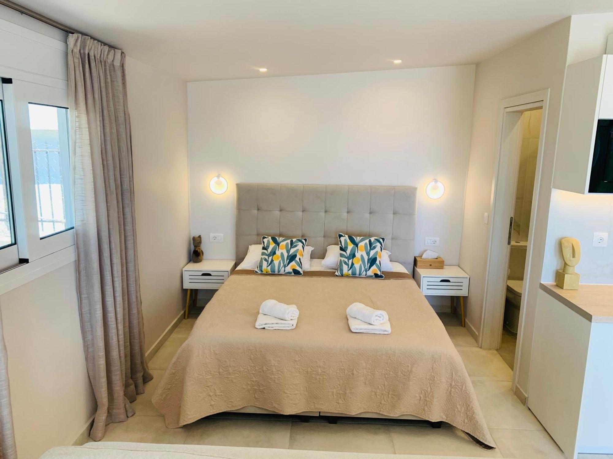 Thelfi Luxury Studio In Attica - Close To Varkiza Beach - Sea View Vári Exteriér fotografie